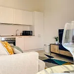 Designer Furnished - Entire Apartment Sliema 1B By Solea