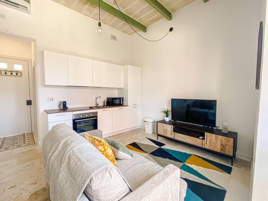 Appartamento Designer Furnished - Entire 1b By Solea Sliema